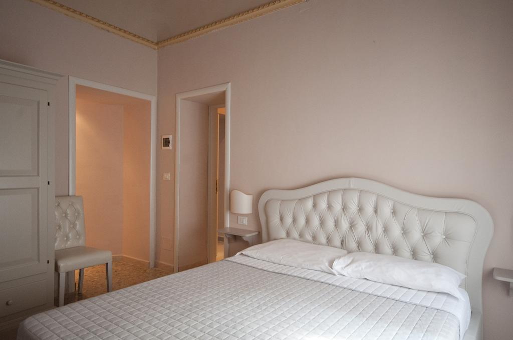 Suite Barocca โนโต ห้อง รูปภาพ