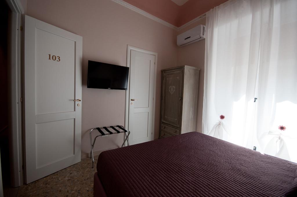 Suite Barocca โนโต ห้อง รูปภาพ