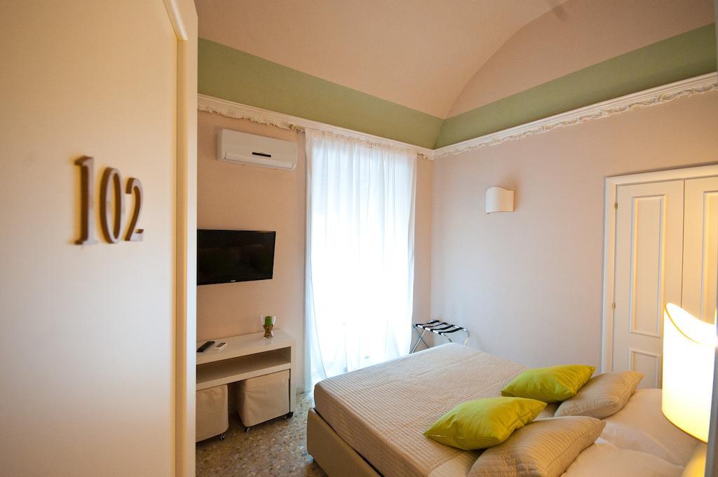 Suite Barocca โนโต ห้อง รูปภาพ